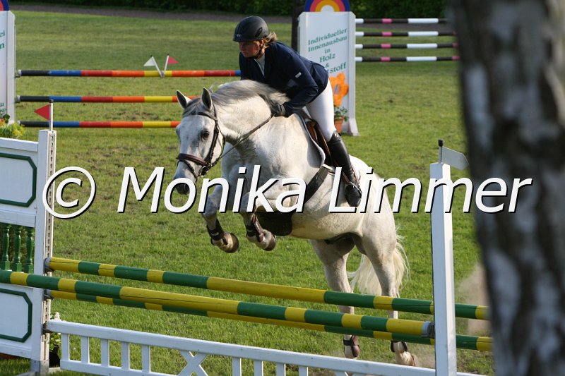 204M2090_Quietel_Stil Axx.JPG